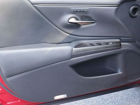Used 2019 Lexus ES 350 F Sport w/ Accessory Package 2 FWD image 9
