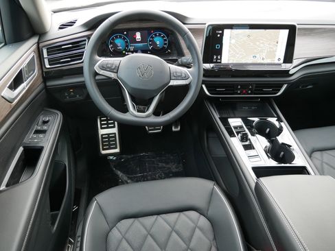 New 2026 Volkswagen Atlas SEL Premium R-Line image 7