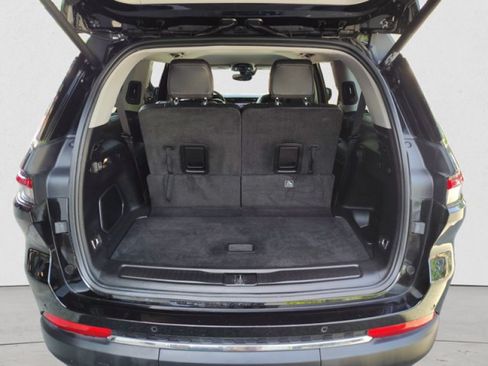 Used 2021 Jeep Grand Cherokee L Limited AWD/4WD image 19