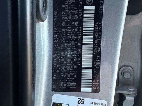 Used 2023 Toyota Camry XLE image 27