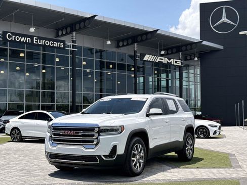 Used 2023 GMC Acadia SLT w/ Preferred Package FWD image 1
