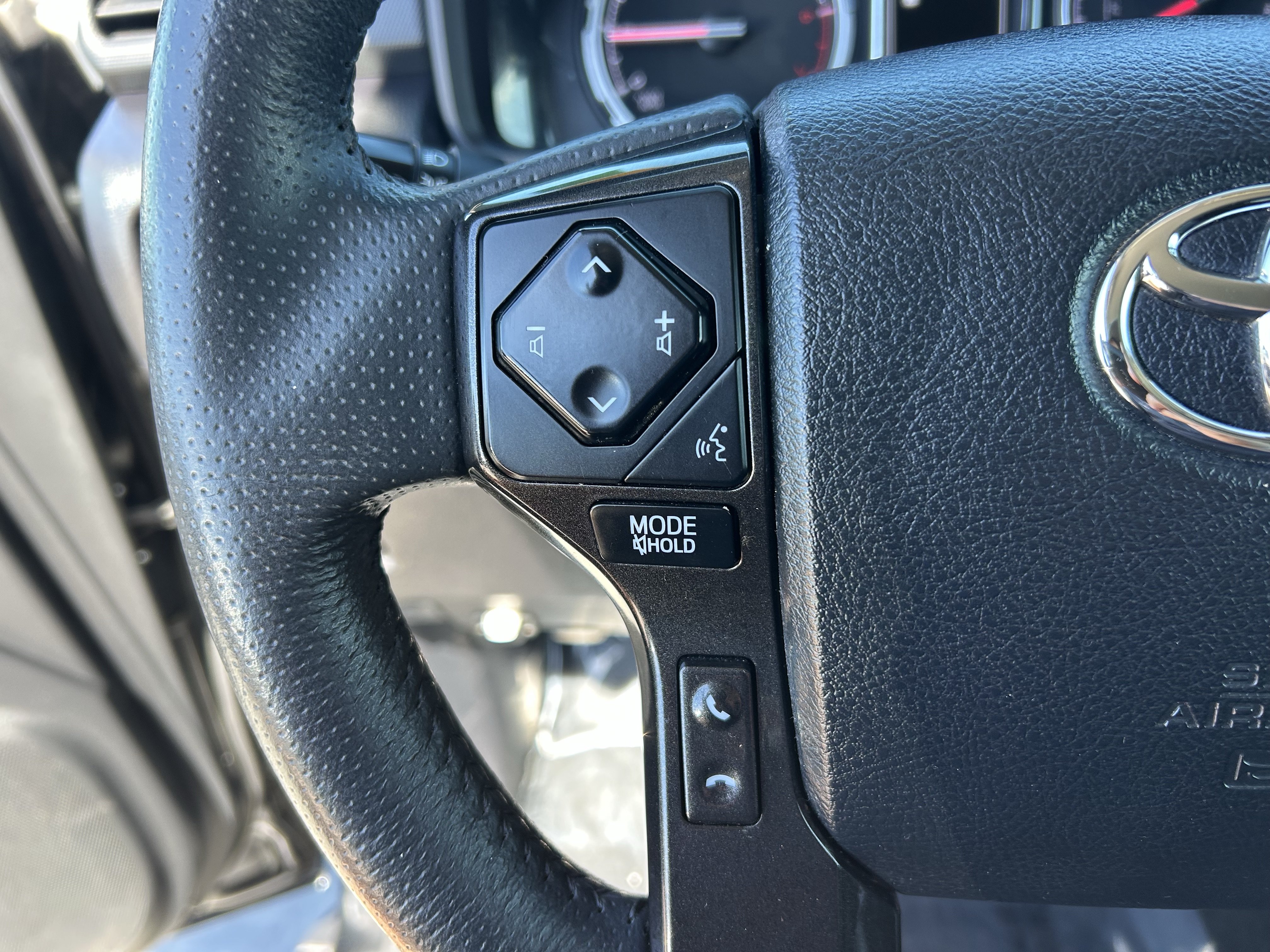 Certified 2021 Toyota 4Runner TRD Off-Road Premium AWD/4WD image 28