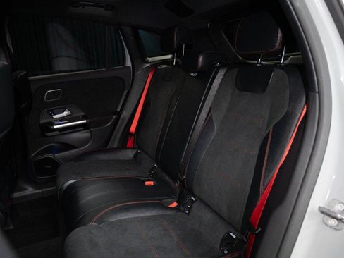 New 2026 Mercedes-Benz GLA 35 AMG 4MATIC image 14