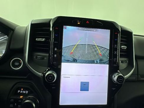 New 2026 RAM 1500 4x4 Crew Cab image 27