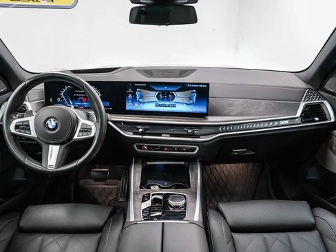 Used 2026 BMW X5 sDrive40i w/ M Sport Package RWD image 12