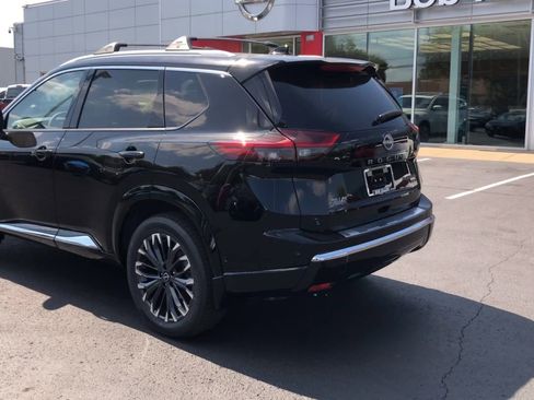 New 2026 Nissan Rogue Platinum w/ Platinum Premium Package image 6