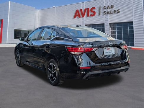 Used 2024 Nissan Sentra SV image 9