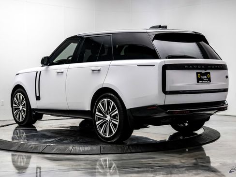 Used 2023 Land Rover Range Rover SE AWD/4WD image 10