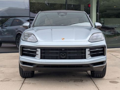New 2026 Porsche Cayenne Coupe AWD/4WD image 6