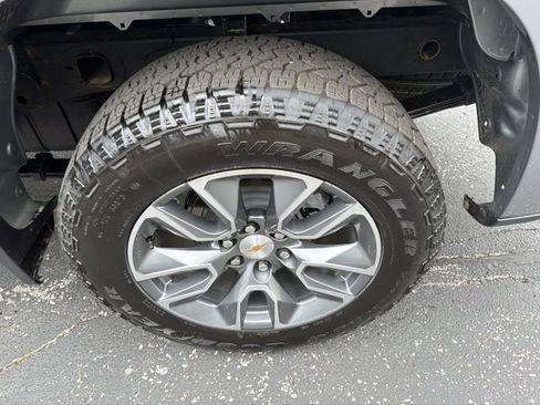 Used 2026 Chevrolet Silverado 1500 LT AWD/4WD image 9