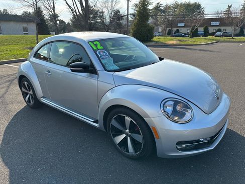Used 2012 Volkswagen Beetle Turbo FWD image 4