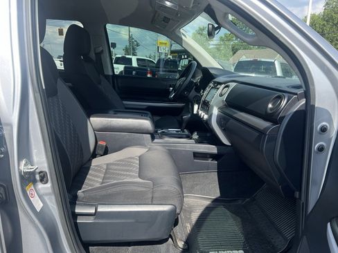 Used 2018 Toyota Tundra SR5 image 33