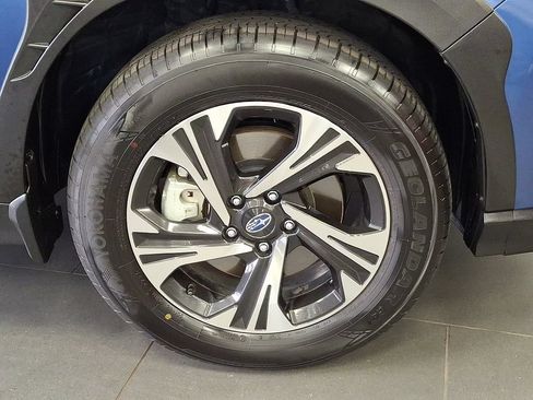 Used 2025 Subaru Crosstrek 2.5i Premium AWD/4WD image 11