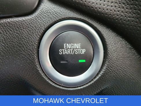 Used 2024 Chevrolet Equinox Premier AWD/4WD image 18