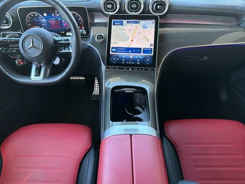 Used 2025 Mercedes-Benz GLC 43 AMG 4MATIC image 17
