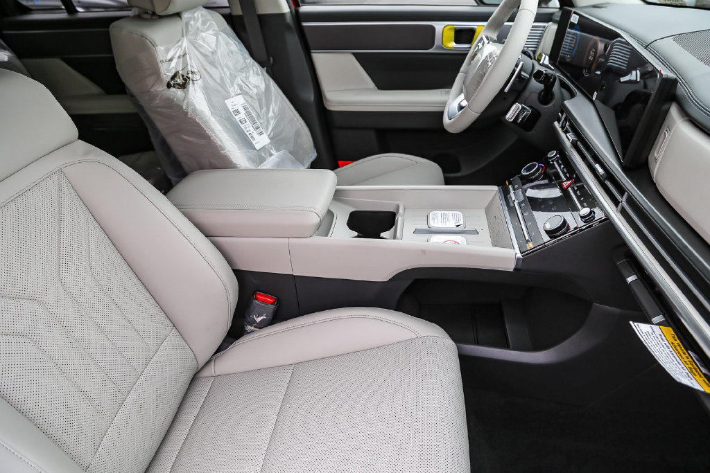 Certified 2026 Hyundai Santa Fe SEL AWD/4WD image 16