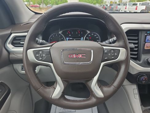 Used 2017 GMC Acadia SLT AWD/4WD image 14