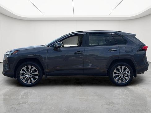 Used 2023 Toyota RAV4 XLE Premium AWD/4WD image 5