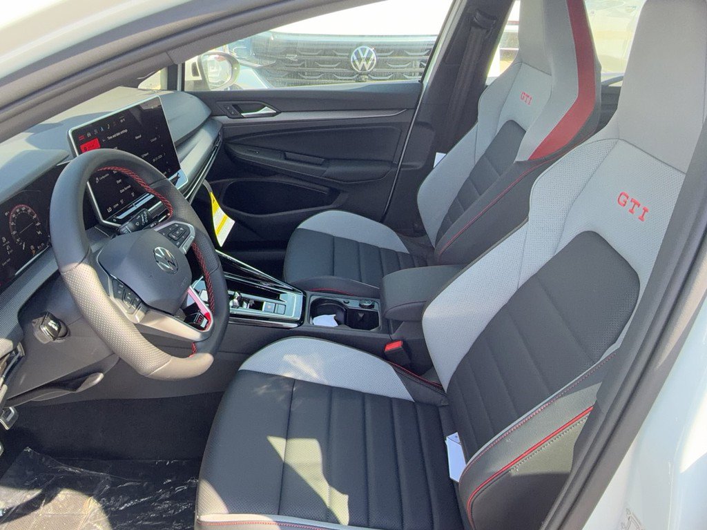 New 2026 Volkswagen GTI SE FWD image 16