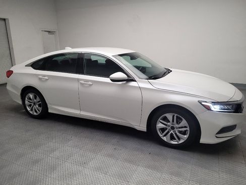 Used 2019 Honda Accord LX image 11