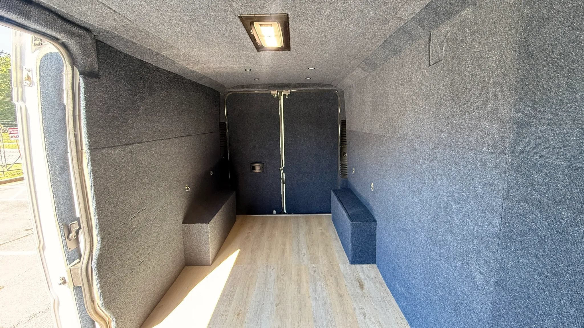 Used 2022 RAM ProMaster 2500 w/ Convenience Group FWD image 17
