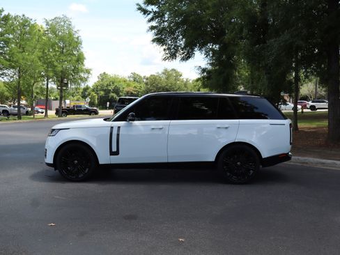 Used 2024 Land Rover Range Rover Long Wheelbase SE AWD/4WD image 6