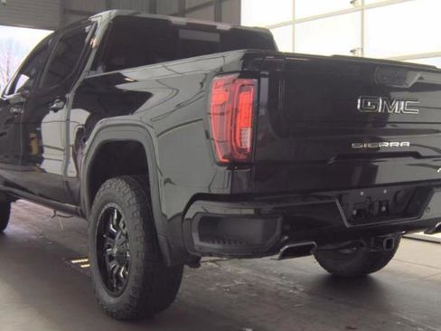 Used 2019 GMC Sierra 1500 AT4 w/ AT4 Premium Package AWD/4WD image 7