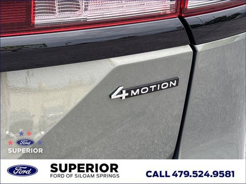 Used 2025 Volkswagen Atlas Peak Edition SE AWD/4WD image 7