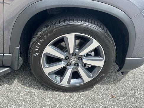 Used 2025 Honda Pilot Elite image 15