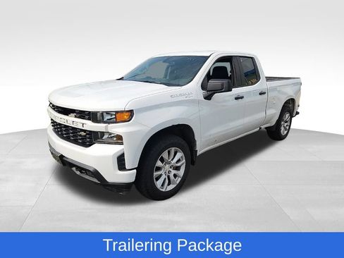 Used 2020 Chevrolet Silverado 1500 Custom w/ Trailering Package AWD/4WD image 9