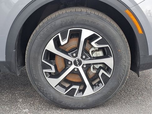 Used 2025 Kia Sportage EX image 8