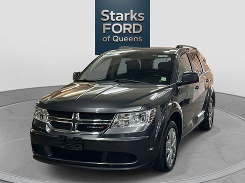 Used 2017 Dodge Journey SE image 3