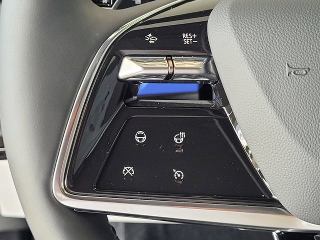 New 2027 Cadillac Optiq Premium Luxury w/ LPO, Floor Liner Package AWD/4WD image 24