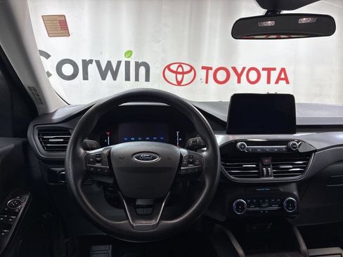 Used 2025 Ford Escape Active AWD/4WD image 19