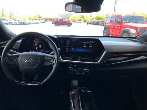 Used 2024 Chevrolet Trax RS w/ Driver Confidence Package FWD image 13
