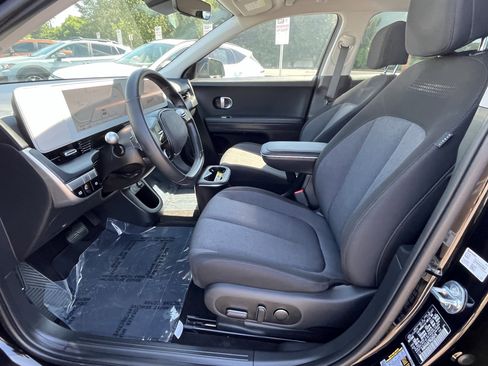 Certified 2024 Hyundai Ioniq 5 SEL RWD image 10