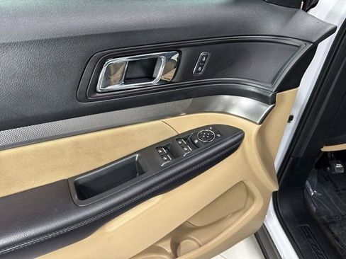 Used 2017 Ford Explorer 4WD image 11
