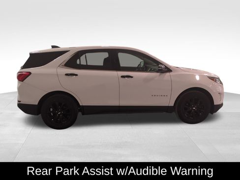 Used 2019 Chevrolet Equinox LT image 3