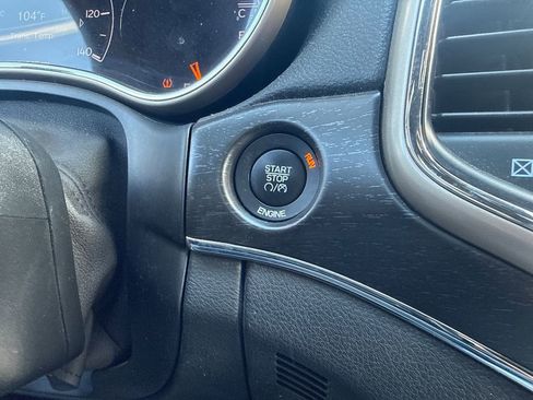 Used 2015 Jeep Grand Cherokee Limited w/ Luxury Group II AWD/4WD image 23