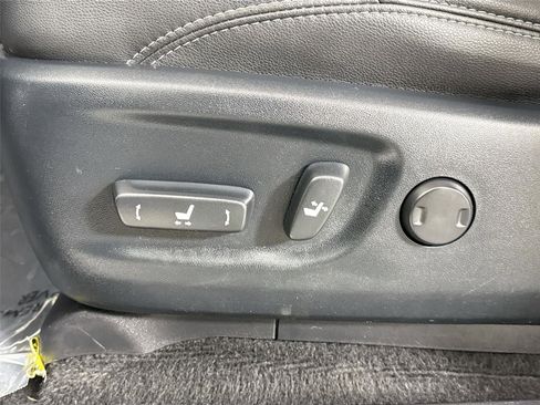 Certified 2022 Toyota 4Runner SR5 Premium w/ Moonroof Package image 29