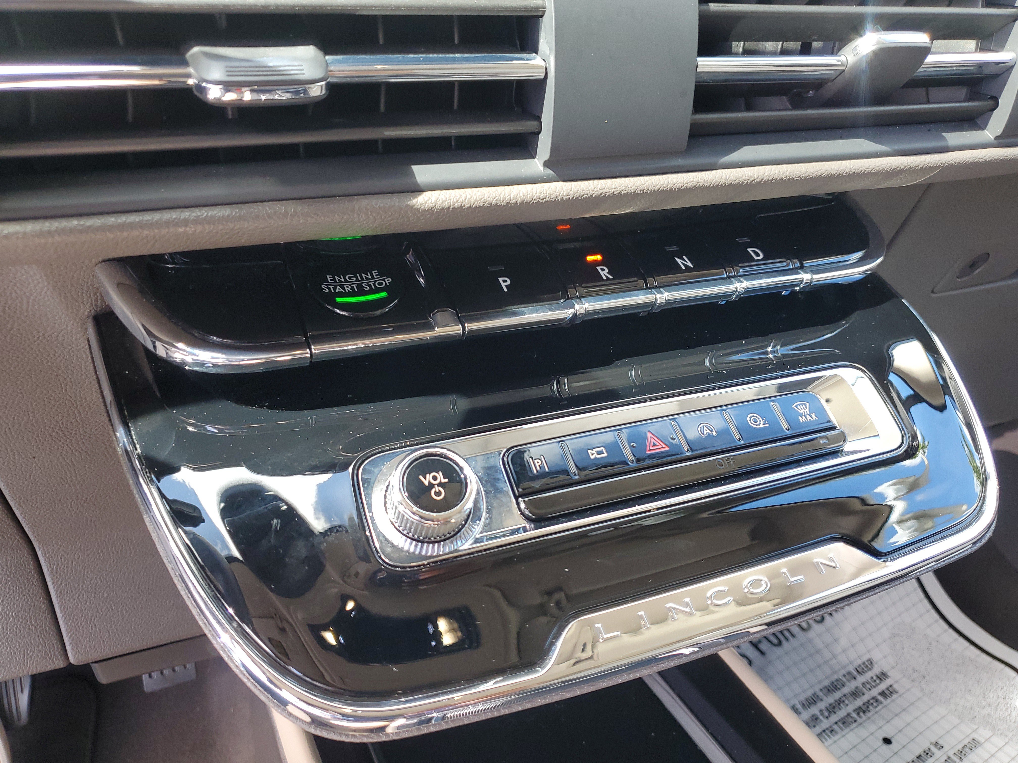 Used 2024 Lincoln Corsair FWD image 23