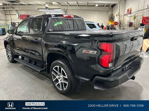 Used 2024 Chevrolet Colorado Z71 w/ Z71 Convenience Package 2 AWD/4WD image 6