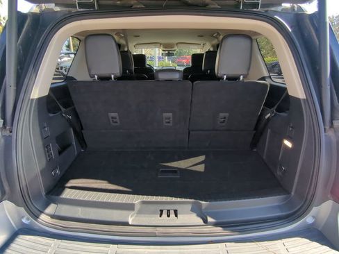 Used 2024 Ford Expedition XLT AWD/4WD image 14