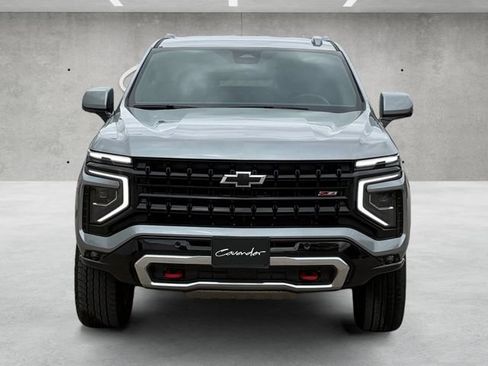 Used 2025 Chevrolet Suburban Z71 AWD/4WD image 18