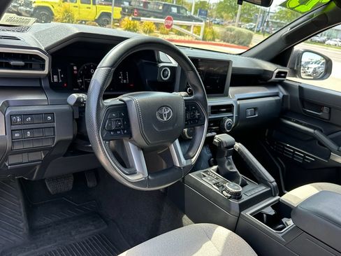 Used 2025 Toyota 4Runner SR5 AWD/4WD image 24