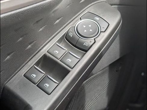 Used 2020 Ford Escape SE image 11