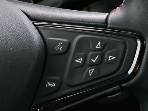 Used 2023 Chevrolet Equinox RS FWD image 18