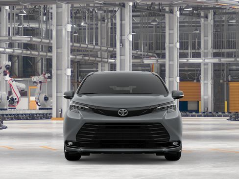 New 2026 Toyota Sienna XLE Woodland Edition AWD/4WD image 19