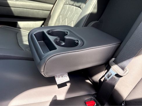 New 2026 Nissan Pathfinder Platinum image 37