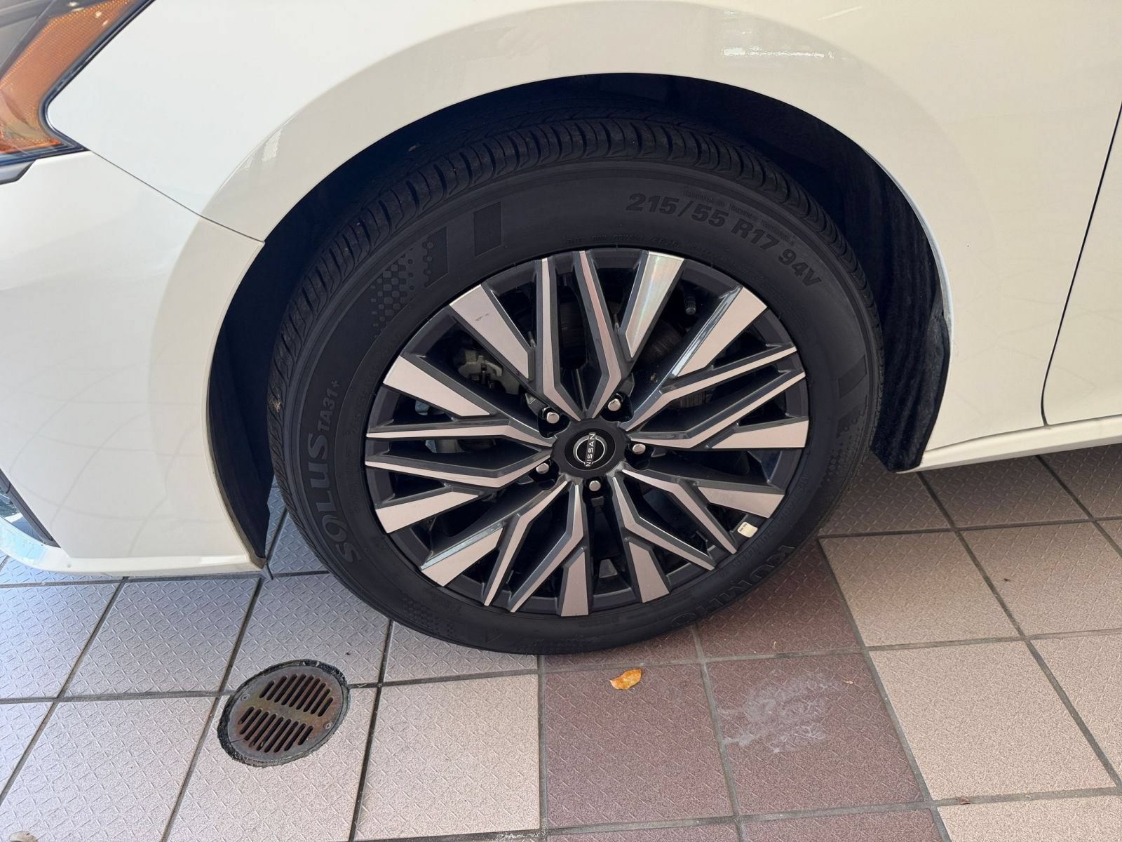 Used 2026 Nissan Altima 2.5 SV FWD image 24